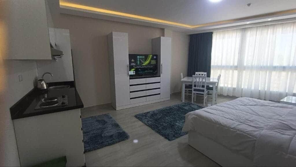 Bright studio apartment with partial sea view and contemporary furnishings in Hurghada. Perfect for.