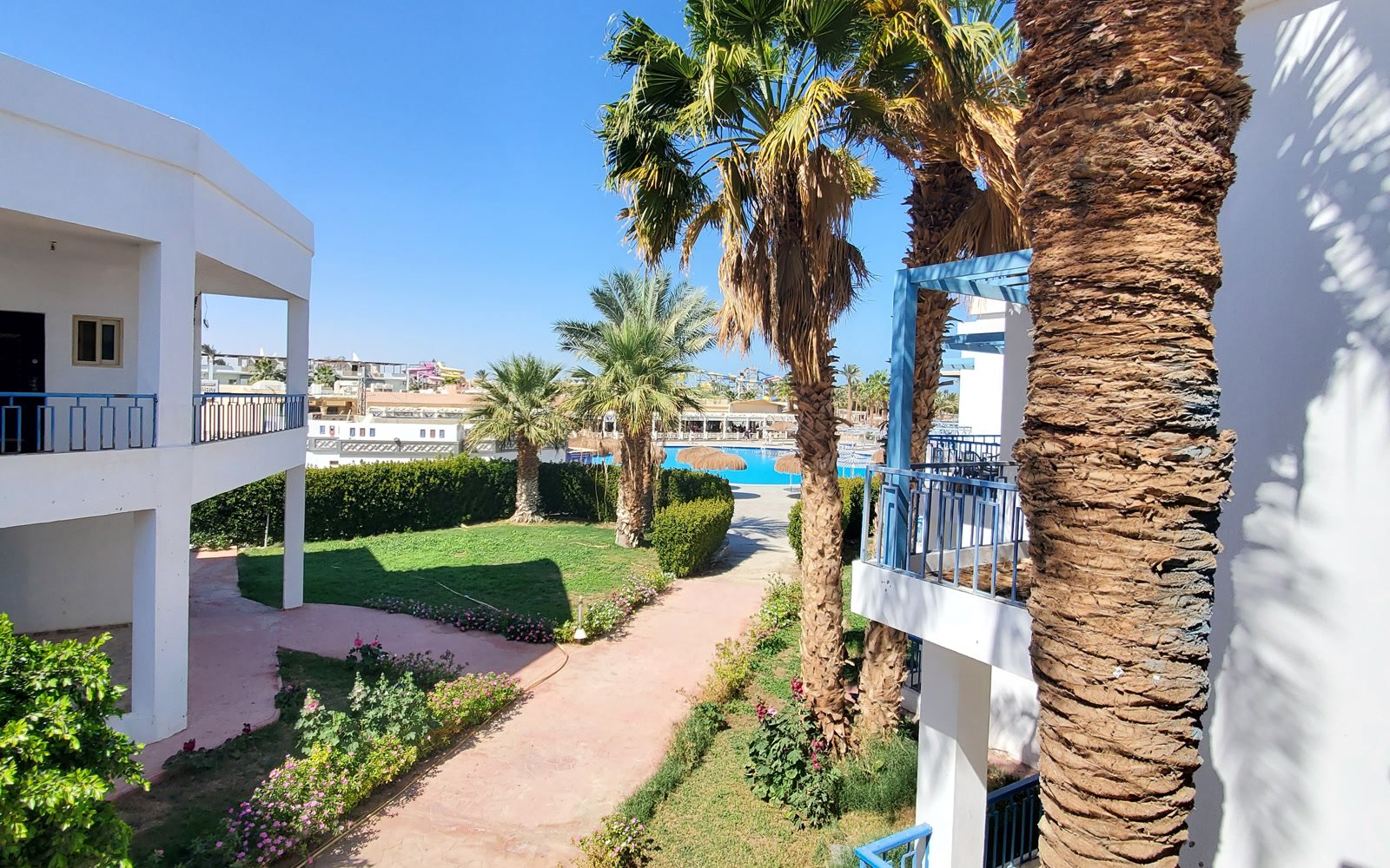 Economic Resort Studio Mirage Hurghada pool view