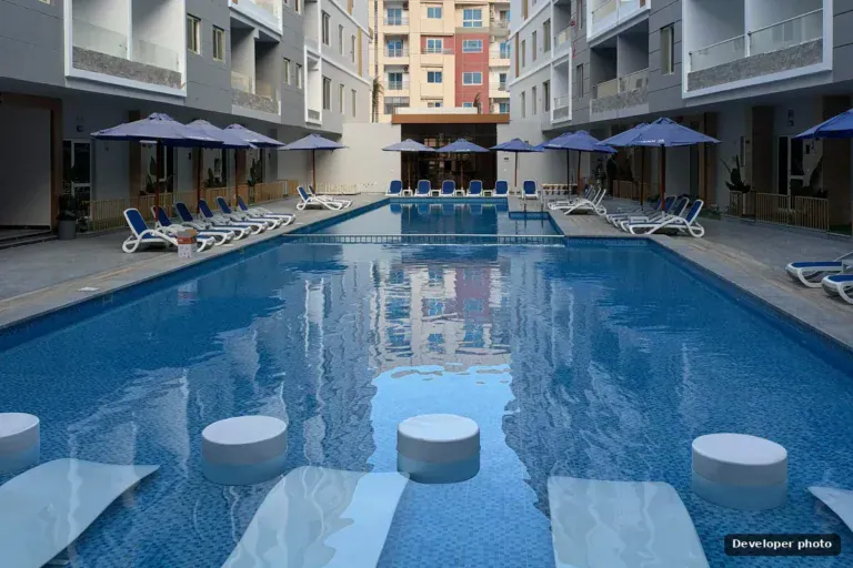 Mark Resort pool with in-water loungers, Al Kawther, Hurghada